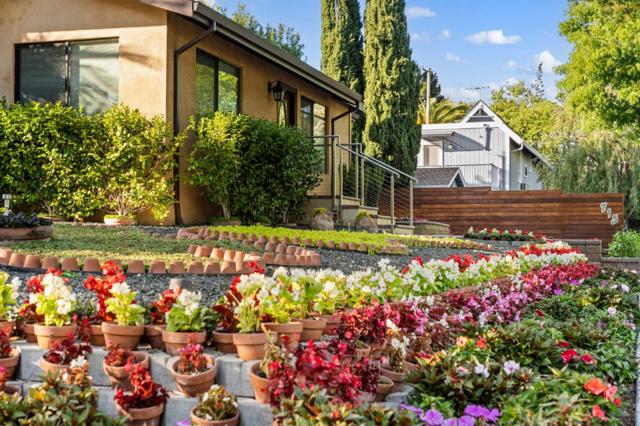 251 Middlefield Road, Palo Alto CA: https://media.crmls.org/mediaz/23e152ab-8dbd-472c-9f8a-2520044cf78c.jpg