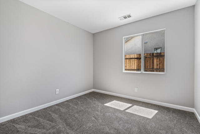 67618 Loma Vista Road, Desert Hot Springs CA: https://media.crmls.org/mediaz/23e1bc94-3ae9-4029-9e3c-5373b1a60314.jpg