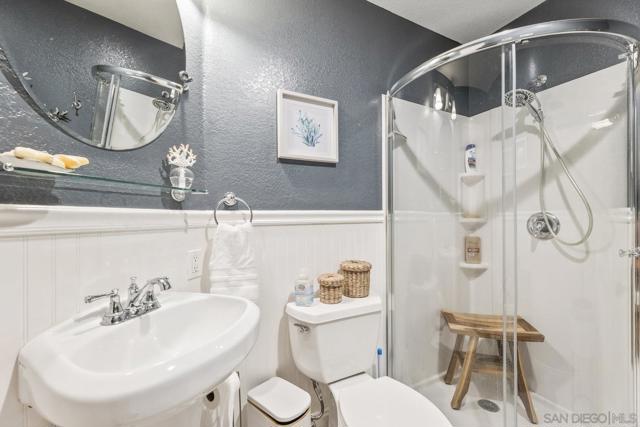 11225 Corte Isabelino, San Diego CA: https://media.crmls.org/mediaz/23e1cf1b-7fec-4f81-ab09-9b86c6bafadc.jpg