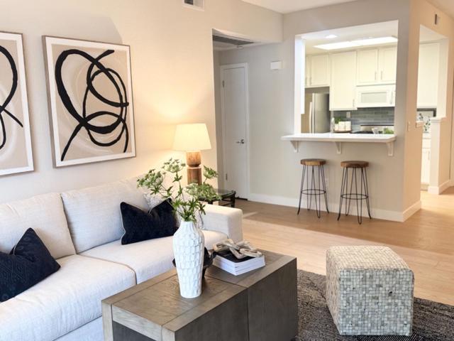 602 Arcadia Terrace, Sunnyvale CA: https://media.crmls.org/mediaz/23e1ffa2-8e46-4abc-935d-24165ead6181.jpg