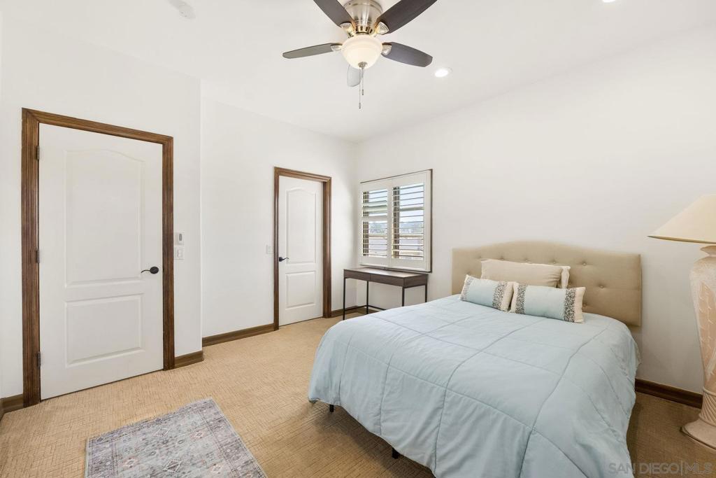 MLS #250041241SD image #38