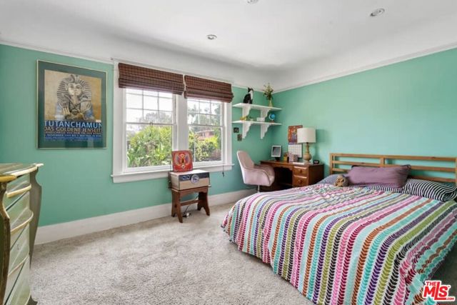 541 S Coronado Street, Los Angeles CA: https://media.crmls.org/mediaz/23e2b3a5-be82-435b-976b-d8af0b9b8b12.jpg