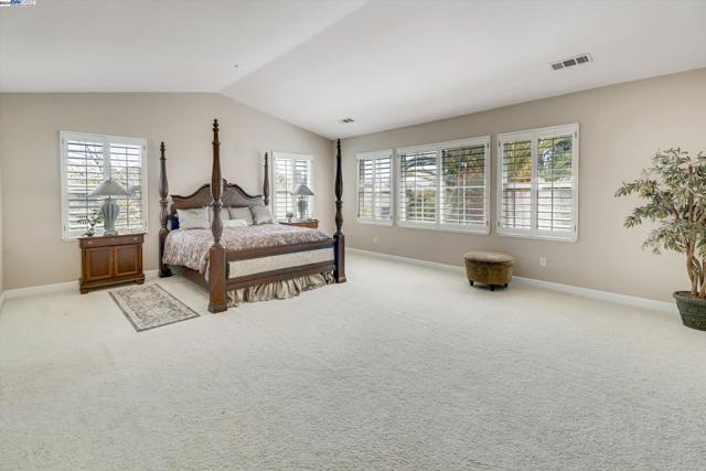 Image 28 of 58 For 2597 Ancona Cir