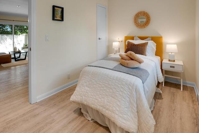 1070 Mercedes Avenue, Los Altos CA: https://media.crmls.org/mediaz/23e41640-22f1-49d3-b23c-966ac6e89598.jpg