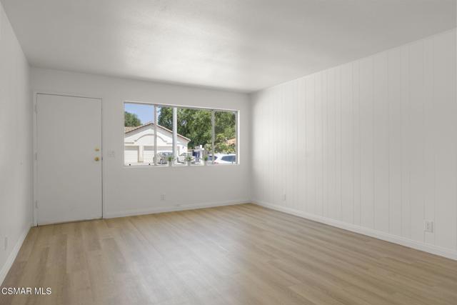 307 Lark Ellen Avenue, Ojai CA: https://media.crmls.org/mediaz/23e45549-ffff-46dc-bfcd-08afabe9fbd0.jpg