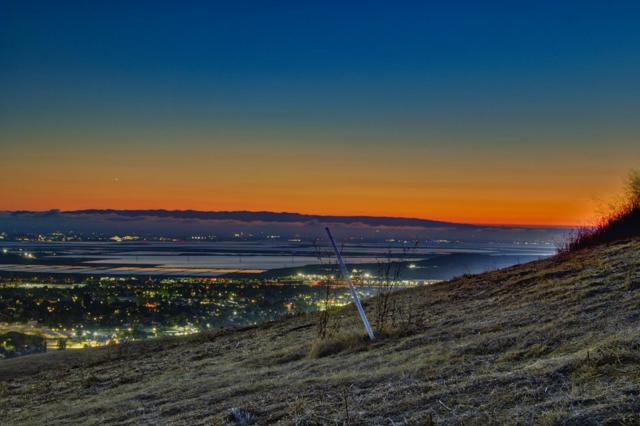 1339 Terra Vista Court, Milpitas CA: https://media.crmls.org/mediaz/23e4a3ea-490c-4ae1-9fea-2ebca24953db.jpg