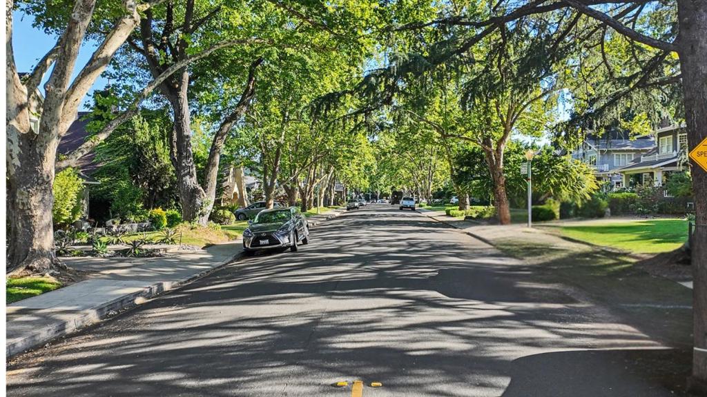 https://media.crmls.org/mediaz/23e4af69-cb59-41e9-91d4-2d062f55bf83.jpg?preset=X-Large