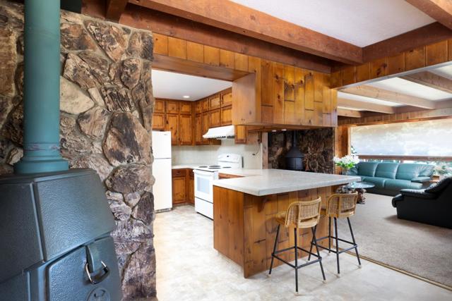 16400 Highway 9, Boulder Creek CA: https://media.crmls.org/mediaz/23e5fdbe-ec6e-4981-814f-ccc52295932d.jpg