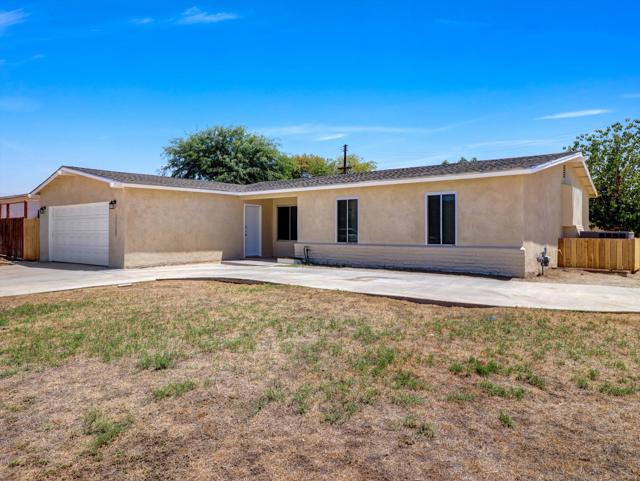 45530 Del Rey Avenue, Indio CA: https://media.crmls.org/mediaz/23e655b8-a302-44b5-824f-9401f6988a10.jpg