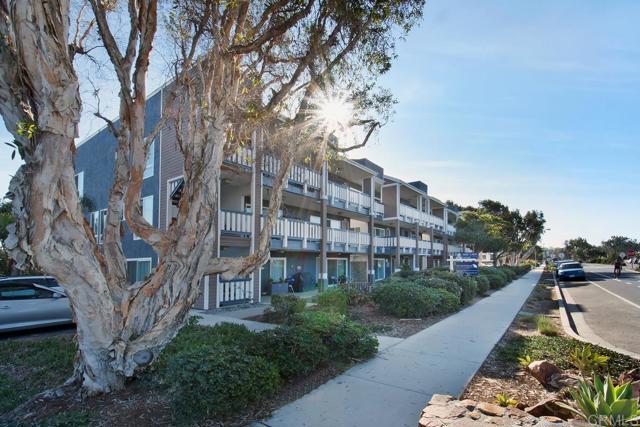 2713 CAMINO DEL MAR, Del Mar, California 92014, 2 Bedrooms Bedrooms, ,2 BathroomsBathrooms,Residential rental,For Sale,CAMINO DEL MAR,NDP2400605