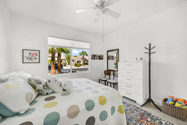 78189 Kensington Avenue, Palm Desert CA: https://media.crmls.org/mediaz/23e6a278-8533-4095-80cf-b1f7c5520d99.jpg