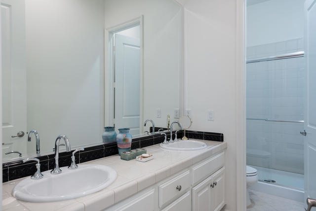 1615 Savvy Court, Palm Springs CA: https://media.crmls.org/mediaz/23e72707-0edf-408c-872f-b1ec209ca926.jpg