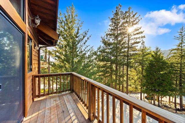 Detail Gallery Image 12 of 75 For 24938 Roble Drive, Idyllwild,  CA 92549 - 3 Beds | 2/1 Baths