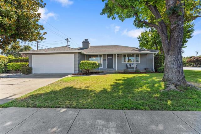323 N Cypress Avenue, Santa Clara CA: https://media.crmls.org/mediaz/23e73c03-bfe2-45c3-8a11-9cf9dc4f0a85.jpg