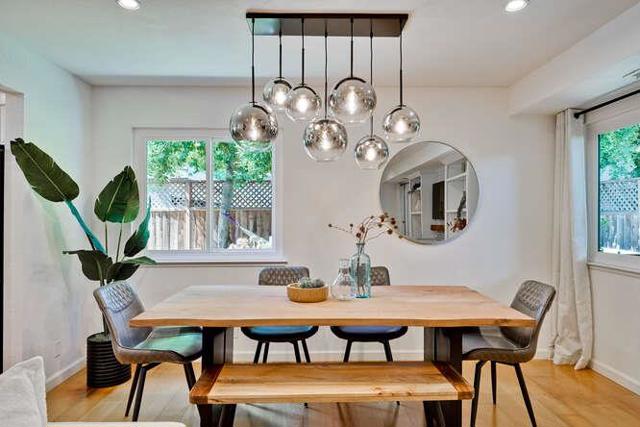 269 Bush Street, Mountain View CA: https://media.crmls.org/mediaz/23e7616a-2ce3-4602-a263-ea399592d4f6.jpg