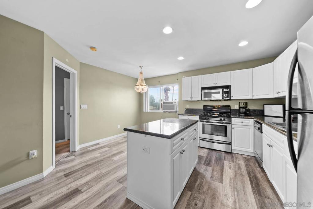 MLS #250036689SD image #8