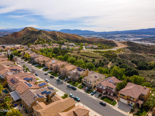 29065 Madrid Place, Castaic CA: https://media.crmls.org/mediaz/23e7ee0b-4ffd-4cbc-9f6c-25c750c43e18.jpg