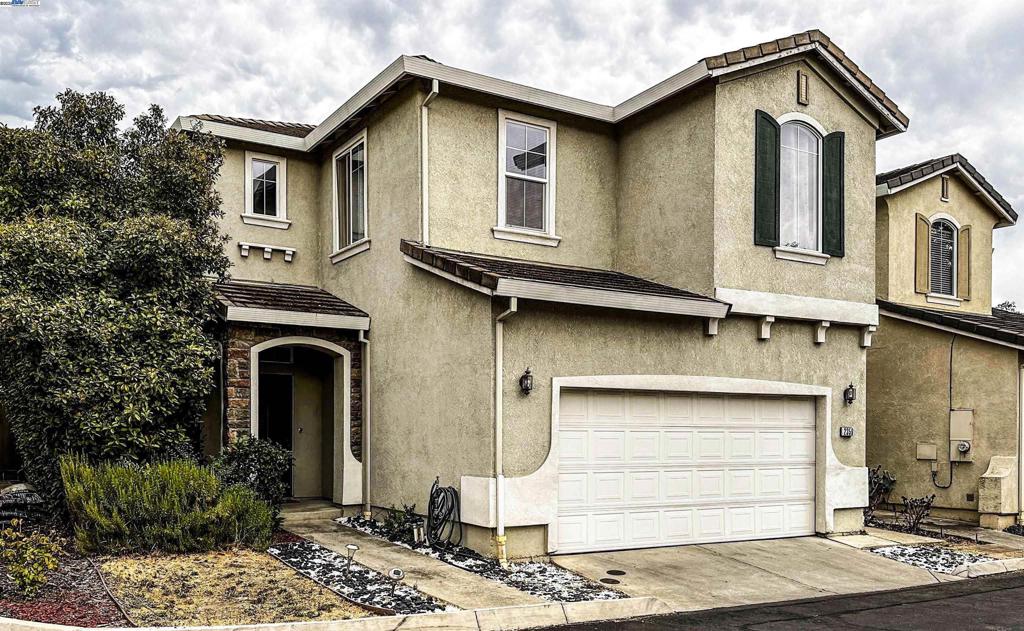 2359 Bayless Way