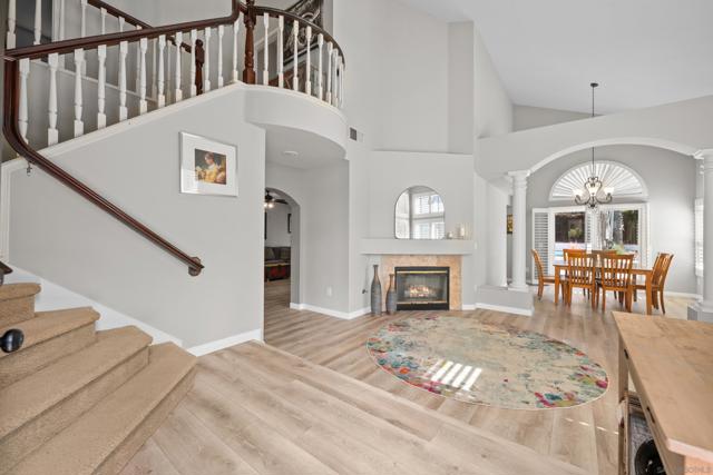 1572 Roma Dr, Vista CA: https://media.crmls.org/mediaz/23ea6991-63f5-405f-bafe-a40782442c72.jpg