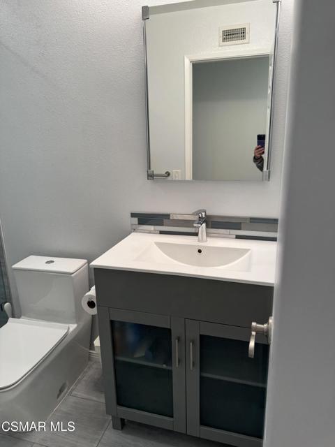 6301 Pisces Street, Agoura Hills CA: https://media.crmls.org/mediaz/23eab85c-1c44-44cd-8b89-906c831bbdcb.jpg