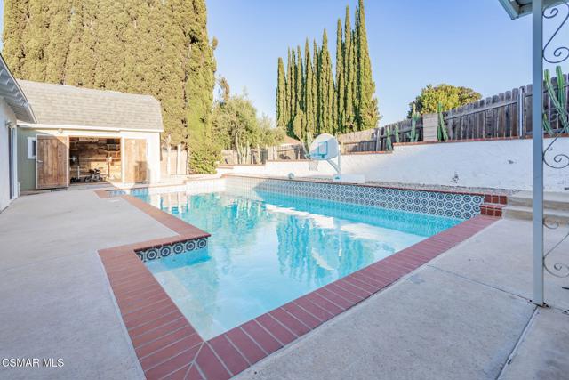 1642 Cayton Avenue, Simi Valley CA: https://media.crmls.org/mediaz/23eb62f8-5793-497e-b81e-67966a43aab1.jpg