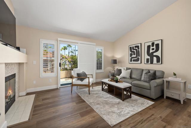 11320 Camino Playa Cancun, San Diego CA: https://media.crmls.org/mediaz/23eb7422-bca7-4e08-992e-d5e4fbb0a8a3.jpg