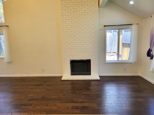 17089 Columbia Dr, Castro Valley CA: https://media.crmls.org/mediaz/23ed32fe-1336-429a-b2e0-d342cd7af82d.jpg