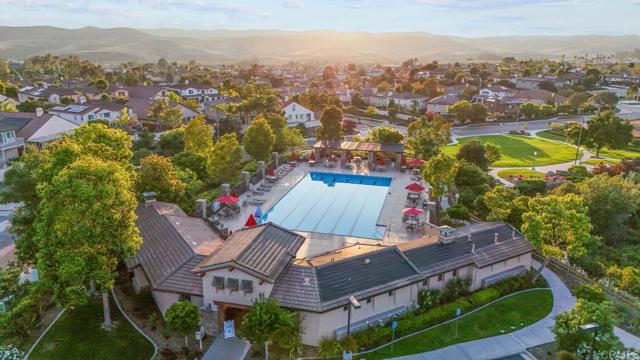 1176 Parkview Drive, Oceanside CA: https://media.crmls.org/mediaz/23ed3707-f2fc-49a6-b0a7-77578ad86adb.jpg