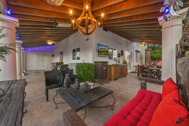 80687 Veranda Lane, Indio CA: https://media.crmls.org/mediaz/23ee8825-da26-4a15-b1cf-278a96a9c07e.jpg