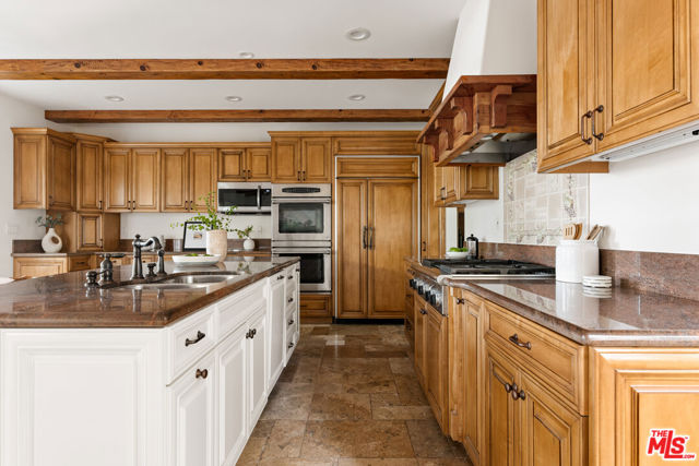 7320 Trask Avenue, Playa del Rey CA: https://media.crmls.org/mediaz/23eea4c2-293d-460b-9ed5-608609da76a2.jpg
