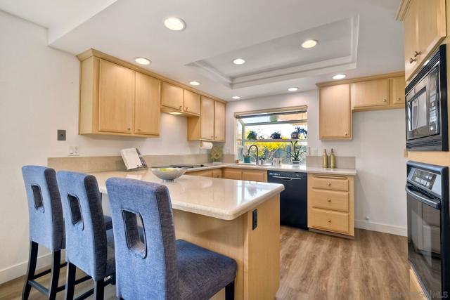 10434 Woodchuck Pt, San Diego CA: https://media.crmls.org/mediaz/23f11964-ac4a-4be0-b44f-61d49e70b306.jpg