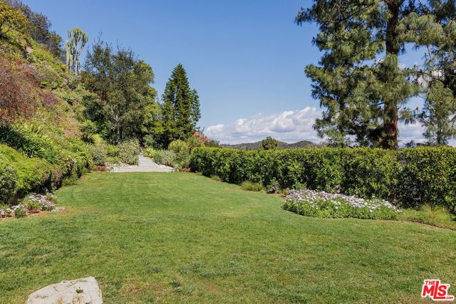 Drew Fenton | 1726 Stone Canyon Road Los Angeles CA | MLS: 7434821 Drew Fenton | 1726 Stone Canyon Road Los Angeles CA | MLS: 7434821