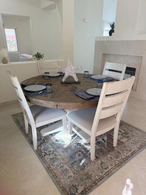 73620 Heatherwood Drive Drive, Palm Desert CA: https://media.crmls.org/mediaz/23f16c7c-025e-41f2-94e2-2df8193bf811.jpg