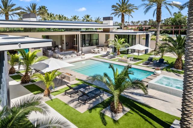3 Makena Lane, Rancho Mirage CA: https://media.crmls.org/mediaz/23f1a0d0-d71e-4cee-9ac3-8826e7ebf0ef.jpg