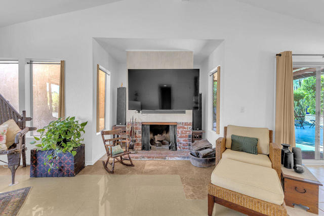 71521 Halgar Road, Rancho Mirage CA: https://media.crmls.org/mediaz/23f1b933-7c1e-4887-846d-0acf9145de8c.jpg