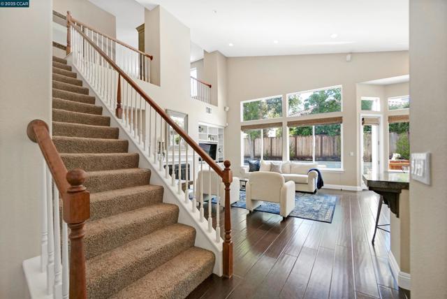 139 Shelterwood Ln, Danville CA: https://media.crmls.org/mediaz/23f28539-08cc-4af4-a7fe-28c49517d425.jpg
