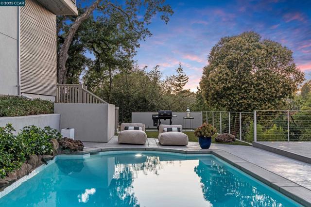 127 Caminar Way, Walnut Creek CA: https://media.crmls.org/mediaz/23f28ced-3a0f-4724-9c00-f2344b5bbe7c.jpg