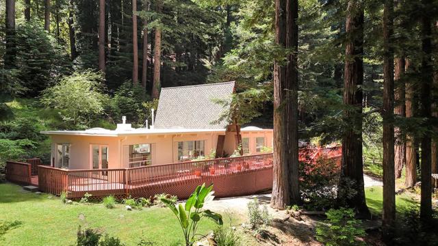 350 Grandview Drive, Woodside CA: https://media.crmls.org/mediaz/23f38601-e909-4a2e-b1f8-e07f425cf83f.jpg
