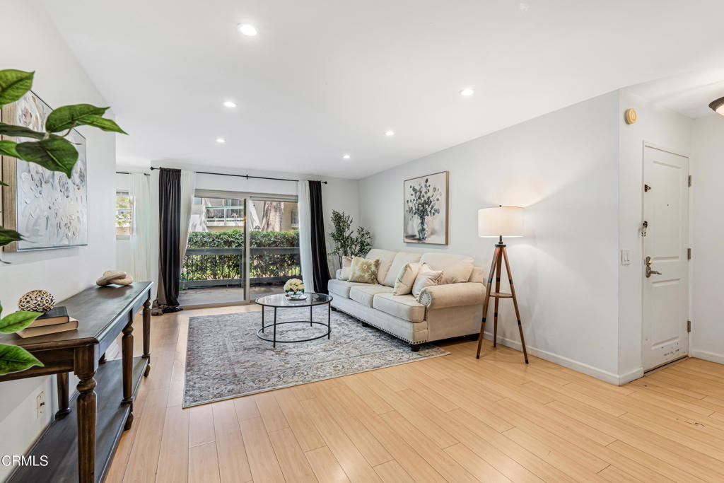 4722 Park Granada #206
