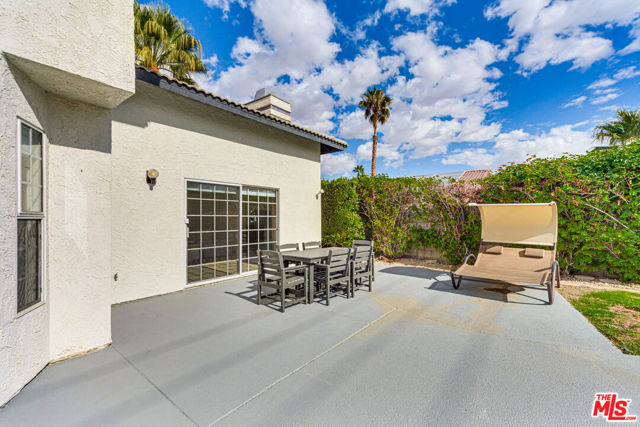 68135 Concepcion Road, Cathedral City CA: https://media.crmls.org/mediaz/23f47eda-948e-42b4-b12a-166cb1d0be4e.jpg
