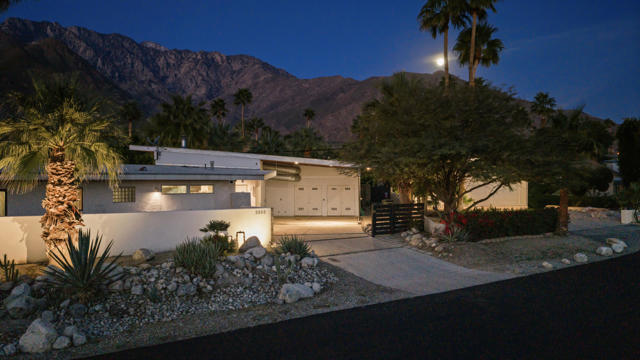 Image 28 of 30 For 2555 Junipero Avenue