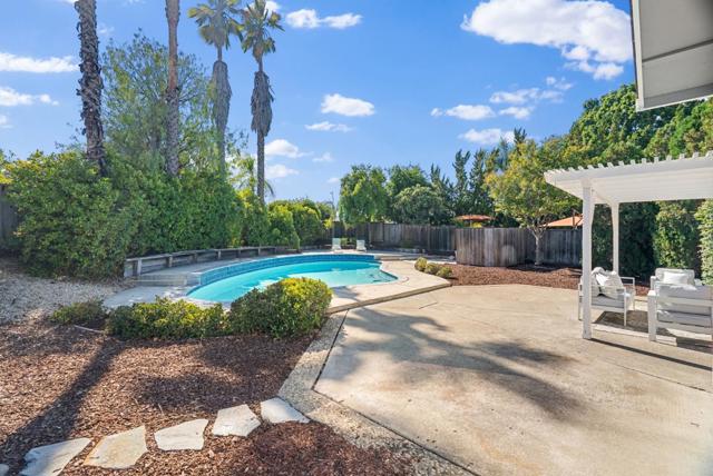 5963 Larabee Court, San Jose CA: https://media.crmls.org/mediaz/23f4c4bb-a47e-4d11-b6ad-90e355db6f9b.jpg