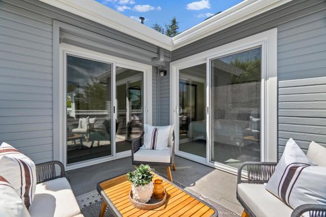 462 Mountain Laurel Court, Mountain View CA: https://media.crmls.org/mediaz/23f554be-1e51-4c6b-974e-9f007036104b.jpg