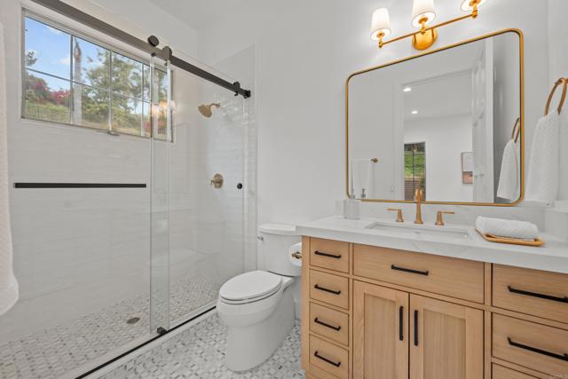 18150 Via Ascenso, Rancho Santa Fe CA: https://media.crmls.org/mediaz/23f5bbdb-e8ef-4ed6-84f2-5a465bc60d4e.jpg