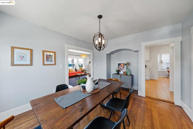 1547 68Th Ave, Oakland CA: https://media.crmls.org/mediaz/23f6e67c-13f5-41c2-9ed3-7a3ff49bc7d1.jpg