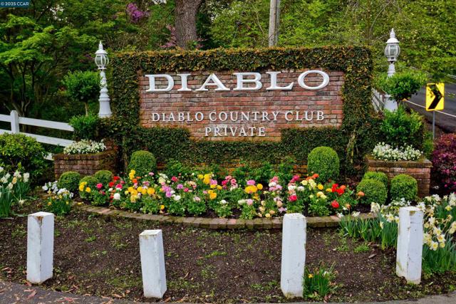2328 Alameda Diablo, Diablo CA: https://media.crmls.org/mediaz/23f6ef57-2187-405e-8989-0b1dc0311cd0.jpg