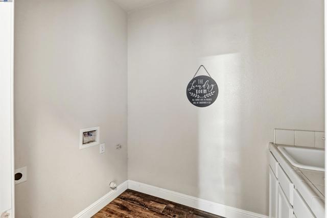 5512 Sagehen Ct, Loomis CA: https://media.crmls.org/mediaz/23f712ff-aef3-43af-95ce-ee1400bf023b.jpg