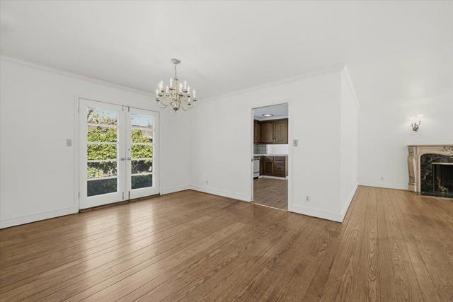 915 Berry Avenue, Los Altos CA: https://media.crmls.org/mediaz/23f885b5-cf0c-41d0-b149-5148694f5f7f.jpg