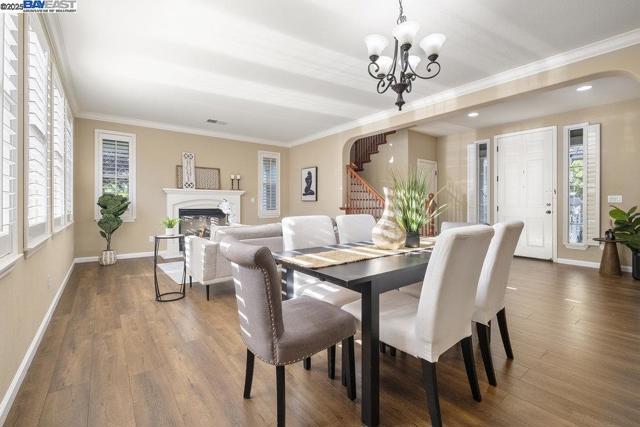 670 W Privado Way, Mountain House CA: https://media.crmls.org/mediaz/23f8c3e1-f9f9-4a47-8928-581104f2353e.jpg