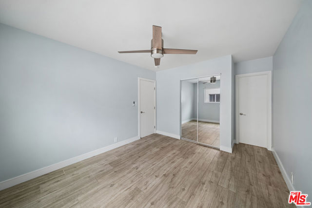 5341 Vantage Avenue, 3 photo 15
